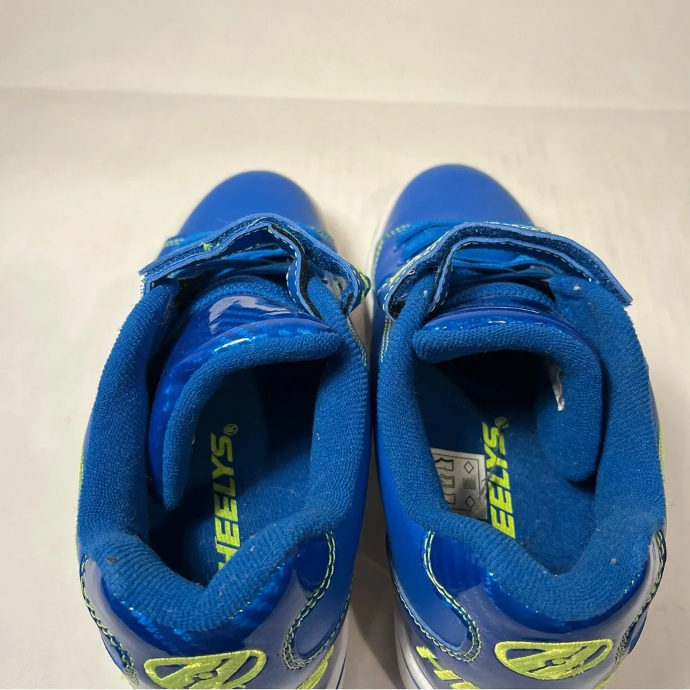 Heelys Unisex Kids' Vopel X2 Blue Low-Top Skate Sneakers Neon Accents Youth 4